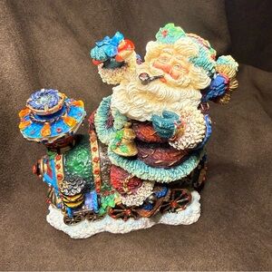 Crinkle Claus Train Santa Crinkle Locomotive figurine by Possible Dreams. 660201